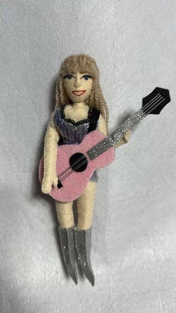Taylor Swift Felt Christmas Ornament - Silk Road Bazaar