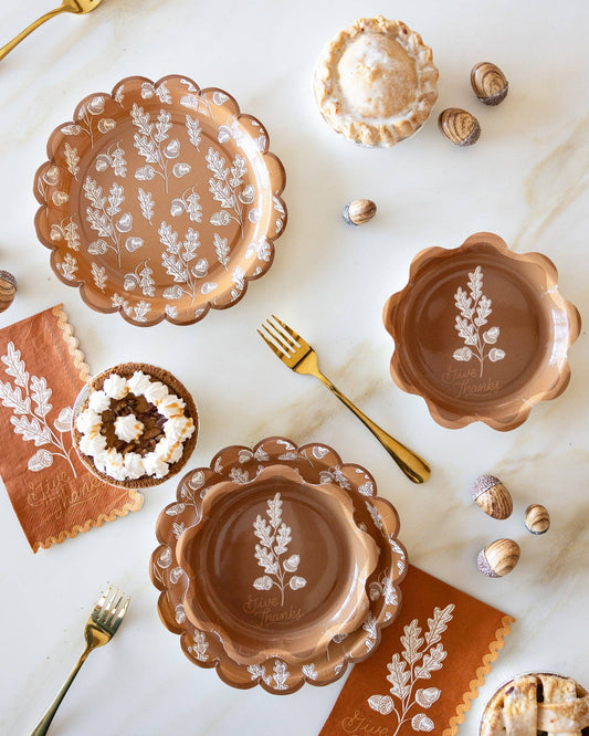 Thanksgiving Plate | Acorns Scalloped Circle Paper Plate | Set of 8 Shaped Paper Plates