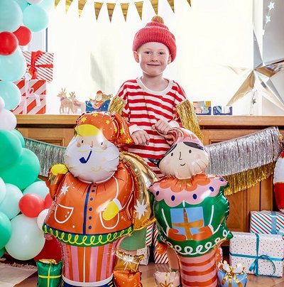 Giant Santa Balloon, Jumbo Glossy Standing Santa Foil Balloon, Adorable Children's Christmas Decor, Inflate with Included Straw