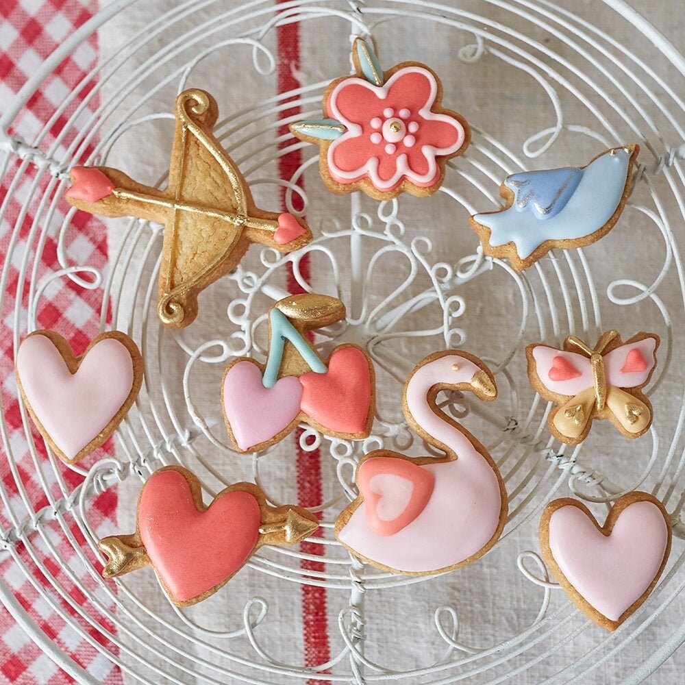 Valentine Mini Cookie Cutters, Set of 8 Meri Meri Valentine's Day  Cookie Cutters including Hearts, Flowers, Birds, and a Bow & Arrow - Cohasset Party Supply